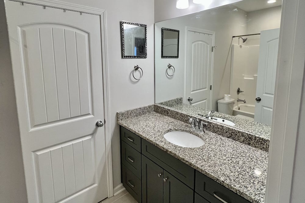Photo of Bathroom in Tuscaloosa