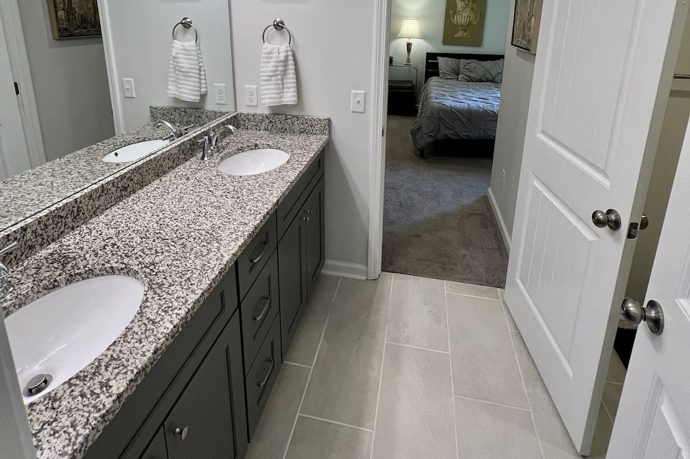 Photo of Bedroom in Tuscaloosa