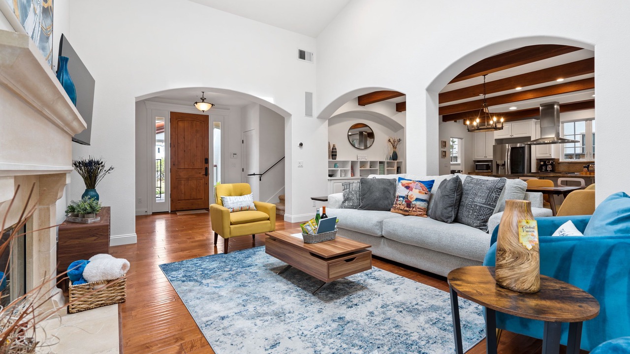 Photo of Livingroom in Eastside Santa Cruz