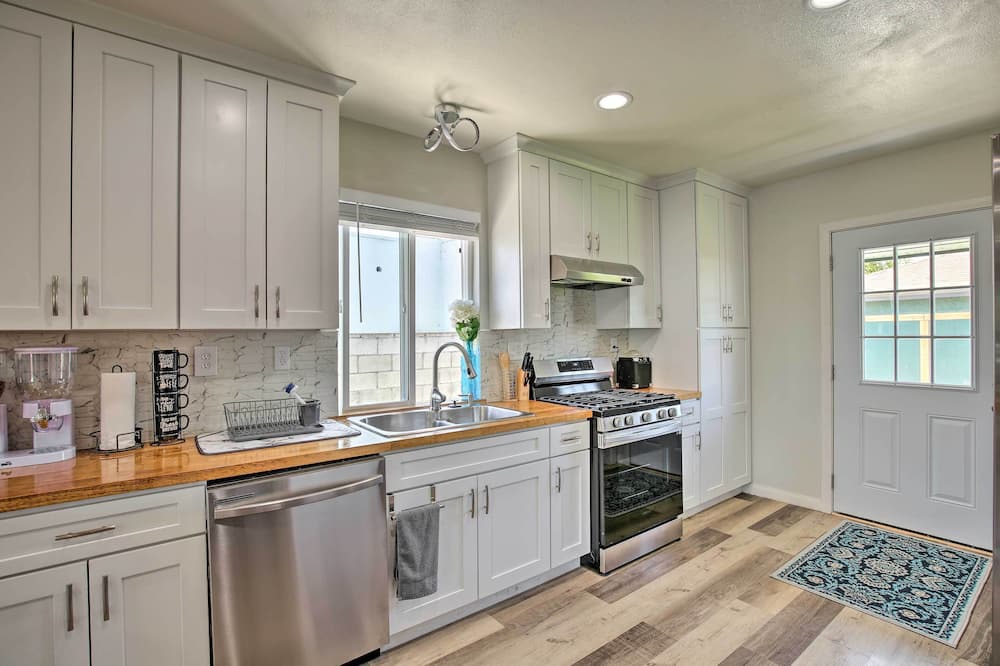 Photo of Kitchen in Compton