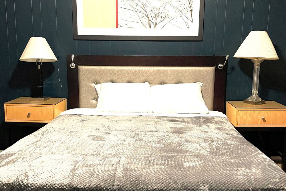 Photo of Bedroom in Monroe