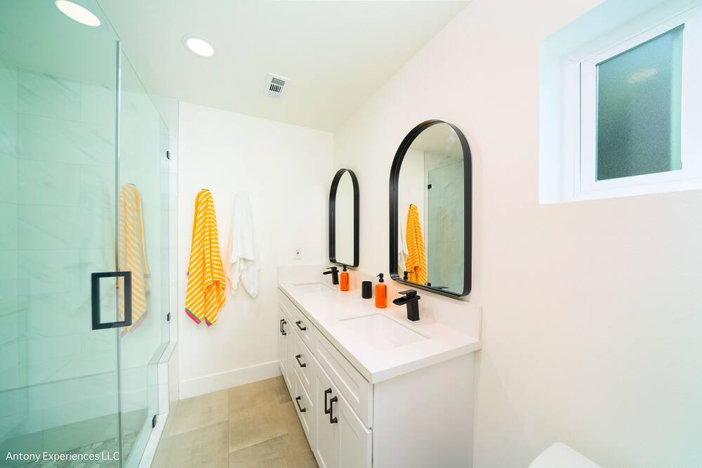 Photo of Bathroom in Fountain Valley