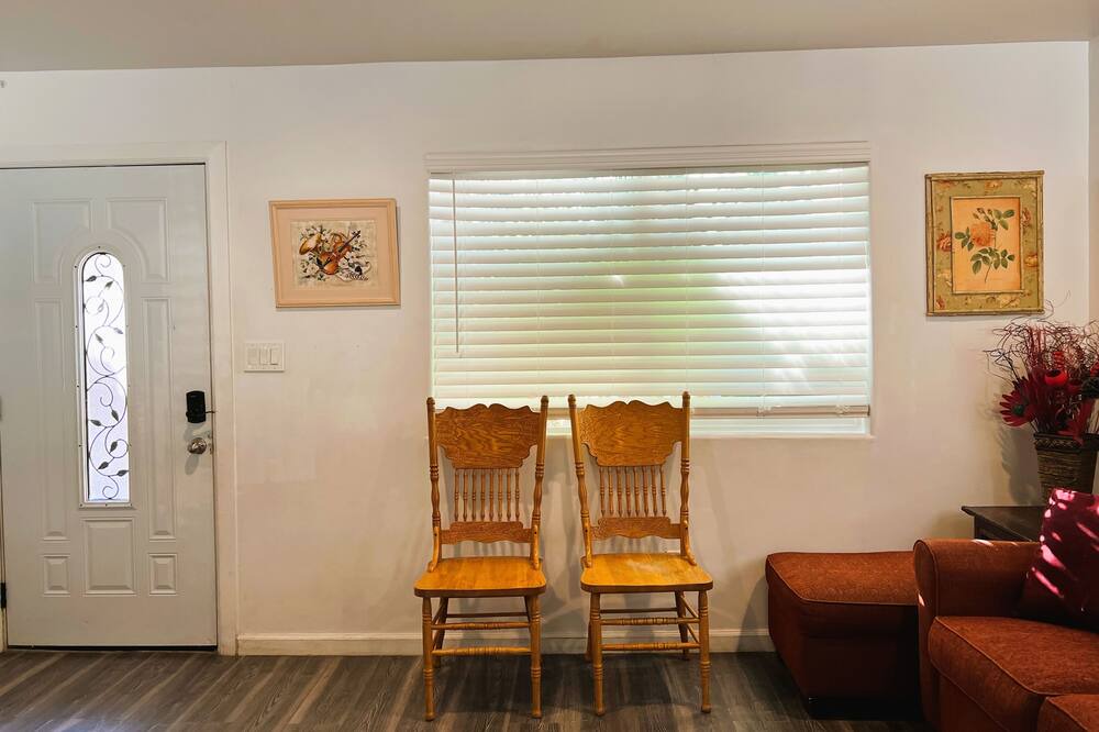 Photo of Bedroom in Lake Elsinore