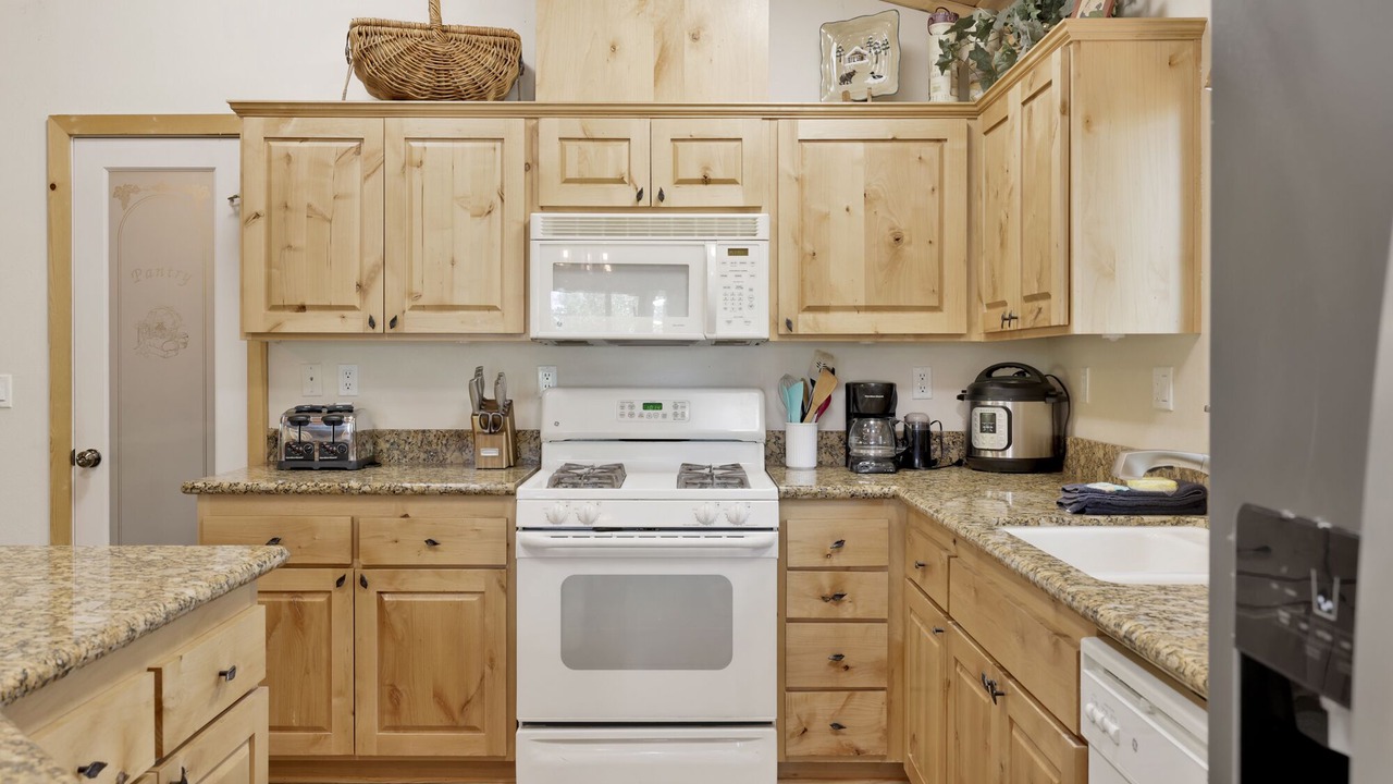 Photo of Kitchen in Upper Moonridge
