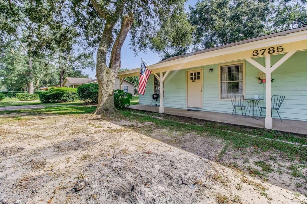 Photo of Outdoor in Northeast Pensacola