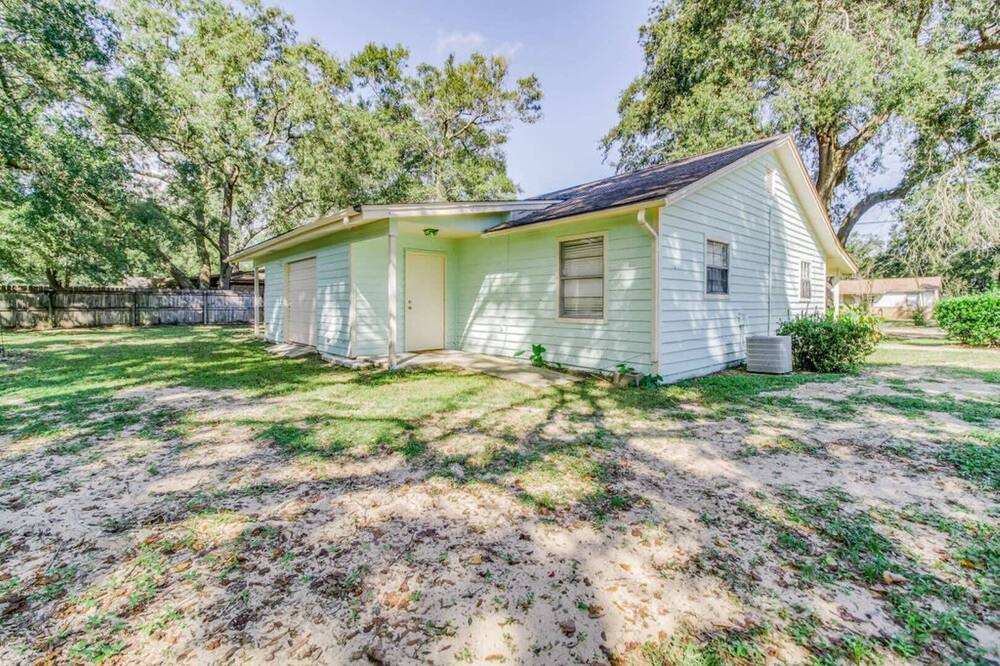 Photo of Outdoor in Northeast Pensacola