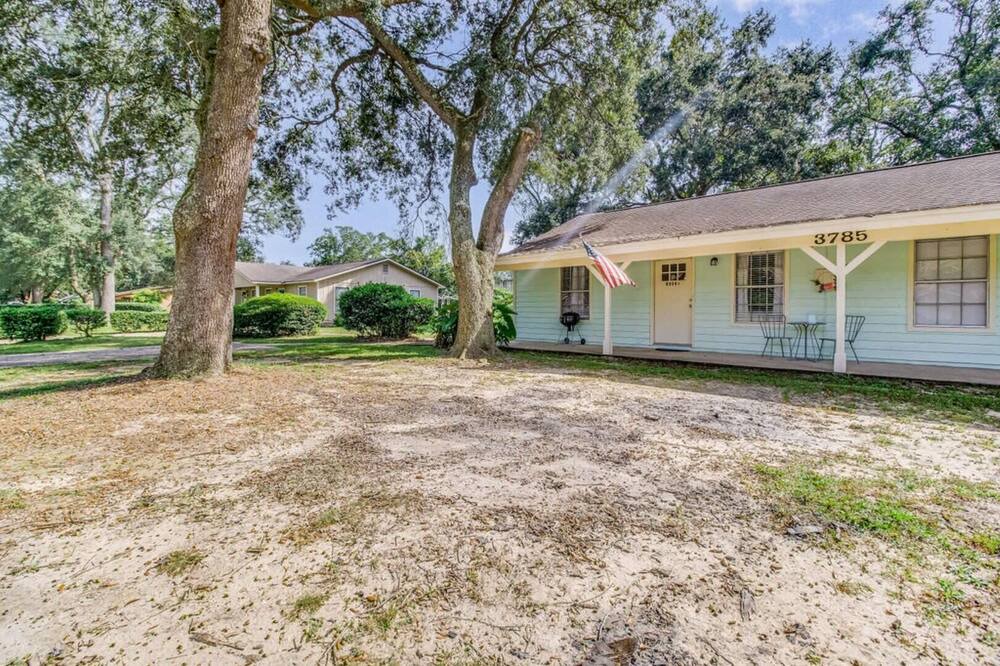 Photo of Outdoor in Northeast Pensacola