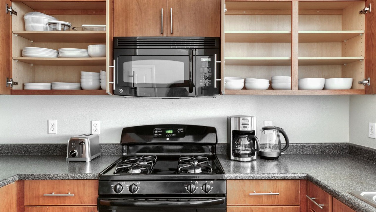 Photo of Kitchen in Warner Center