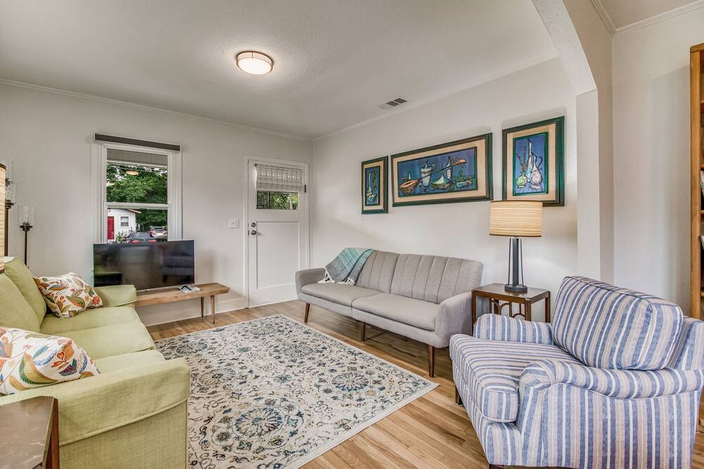 Photo of Bedroom in East Pensacola Heights
