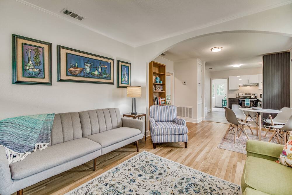 Photo of Bedroom in East Pensacola Heights