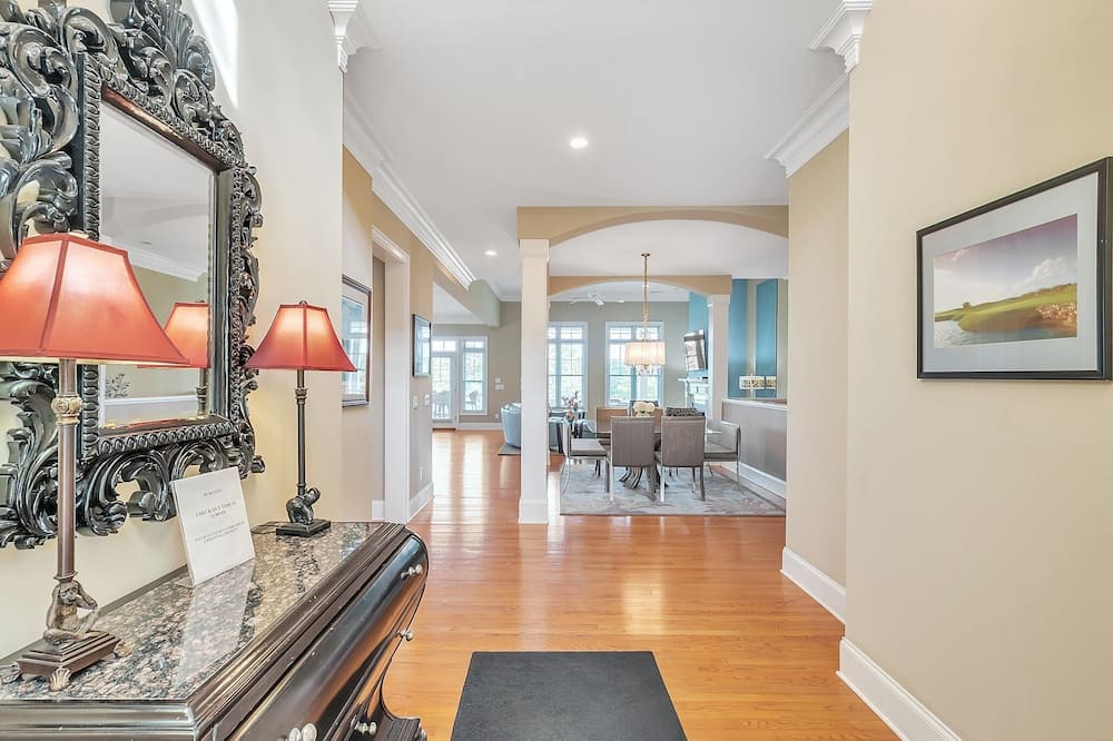 Photo of Bedroom in Carthage