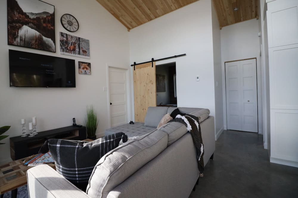 Photo of Livingroom in St-Augustin-de-Woburn