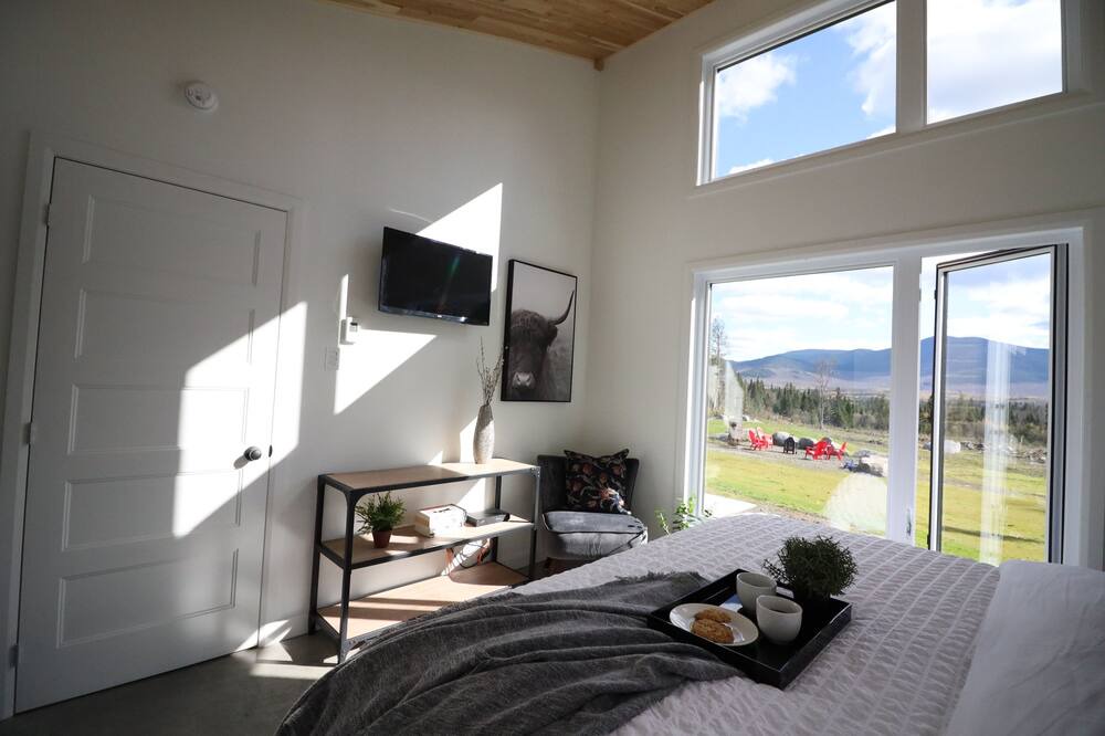 Photo of Bedroom in St-Augustin-de-Woburn