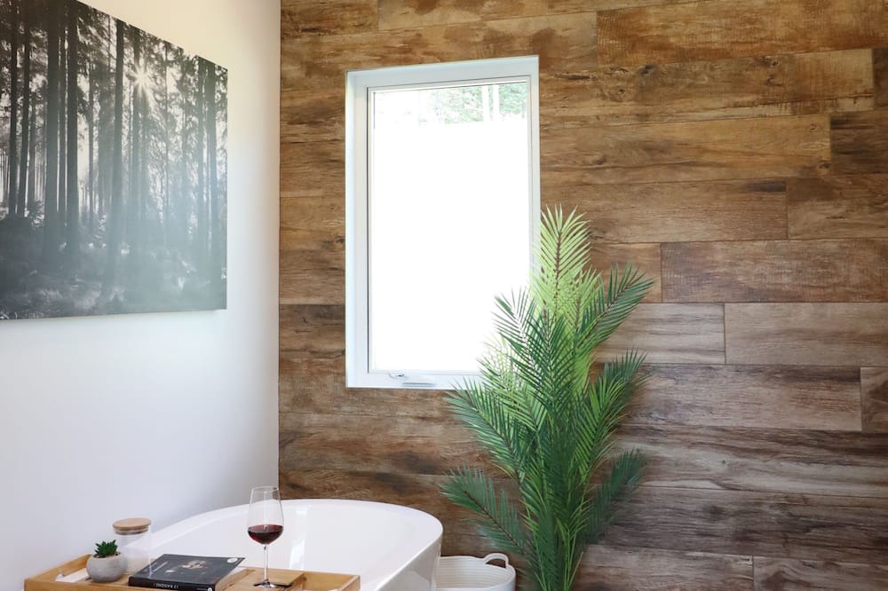 Photo of Bathroom in St-Augustin-de-Woburn