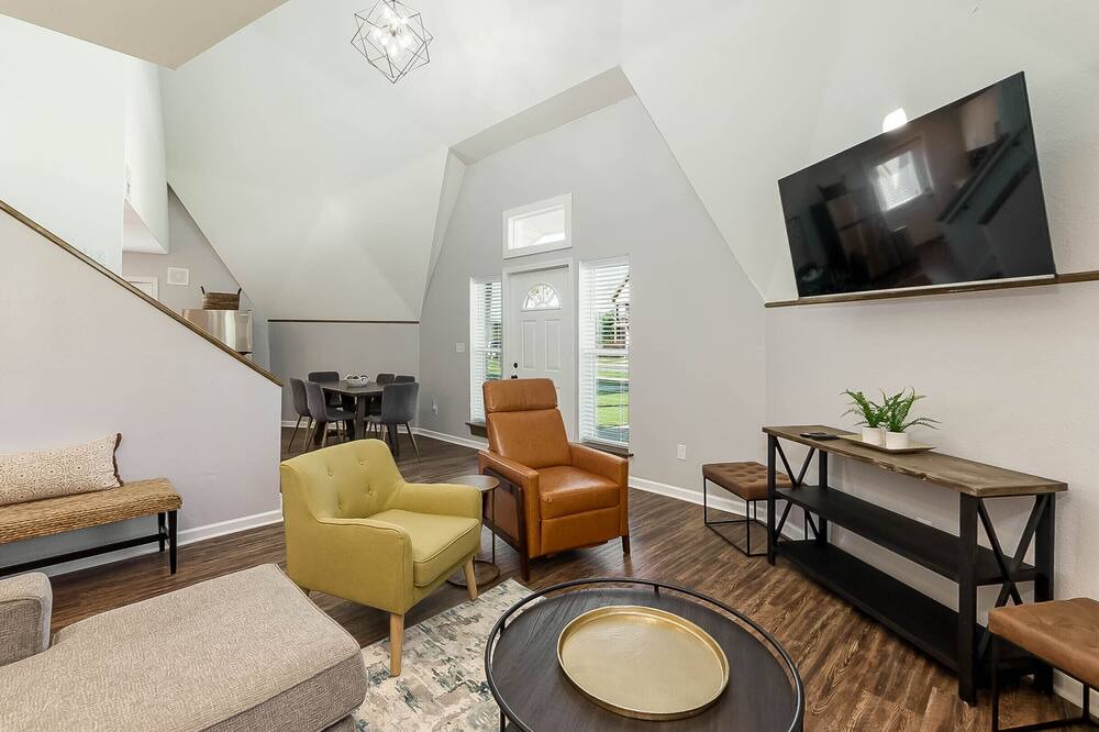 Photo of Bedroom in Tuscaloosa
