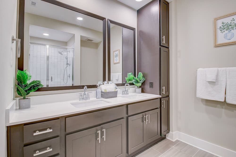 Photo of Bathroom in Third Ward