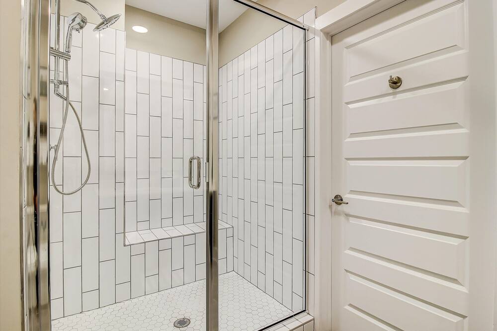 Photo of Bathroom in Third Ward