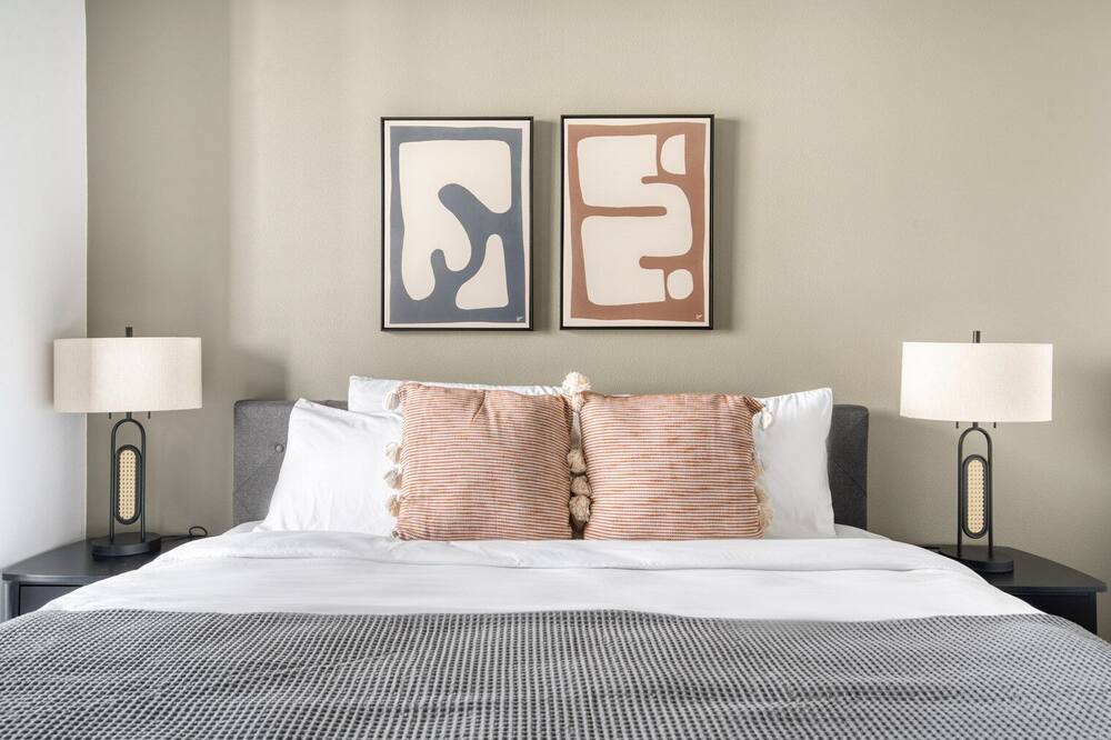 Photo of Bedroom in Emeryville