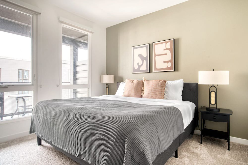 Photo of Bedroom in Emeryville