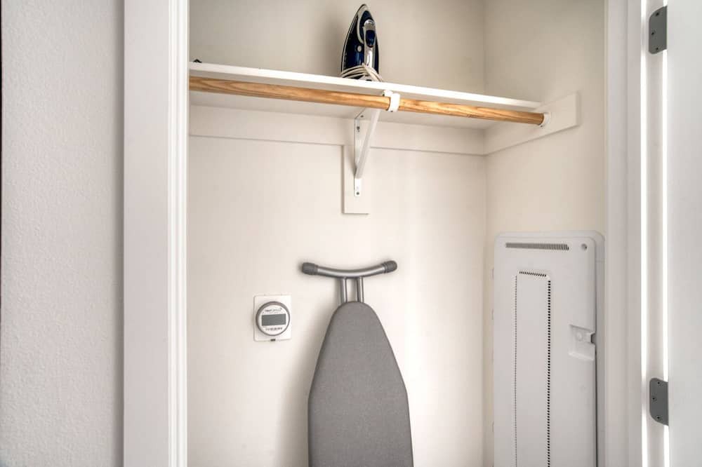 Photo of Bedroom in Emeryville