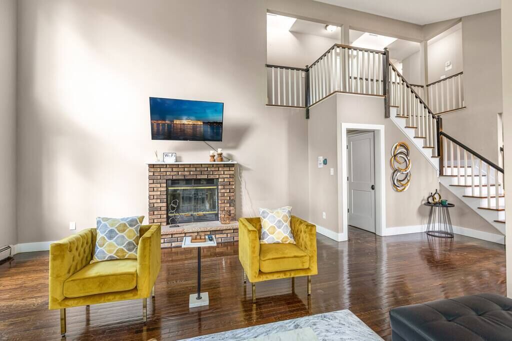 Photo of Livingroom in Monroe