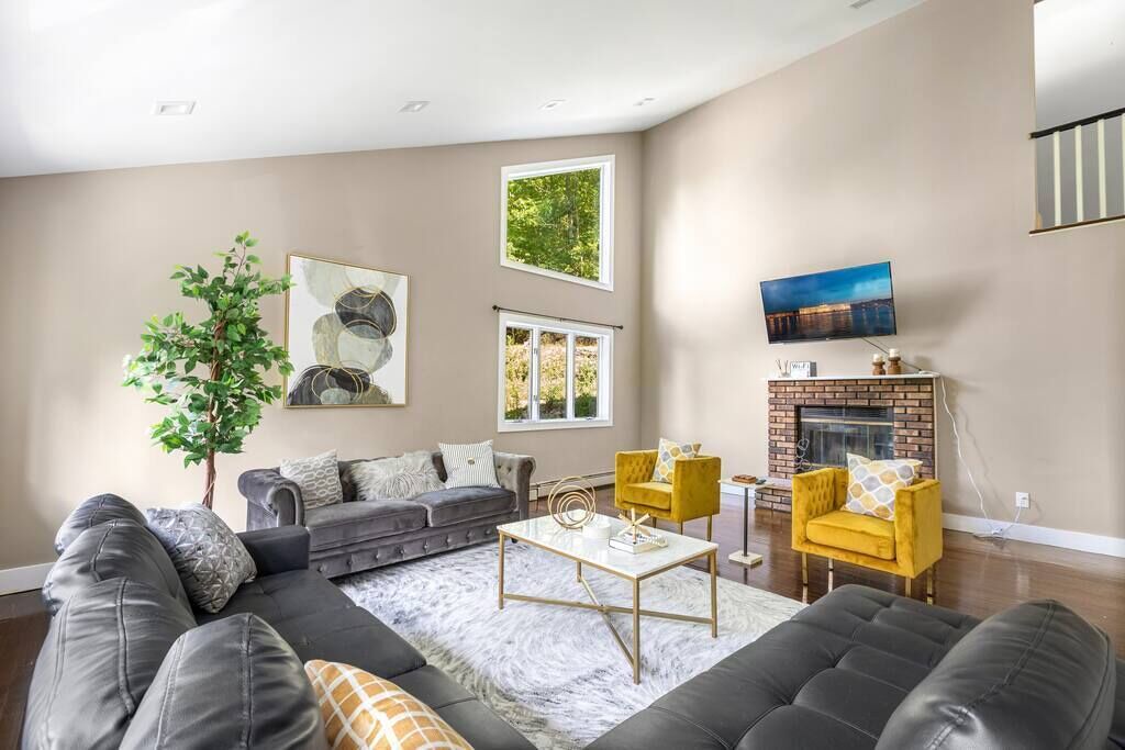 Photo of Livingroom in Monroe