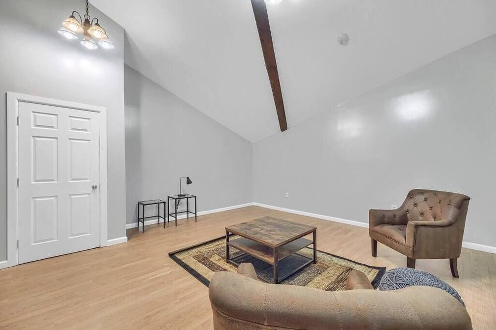 Photo of Livingroom in Chester