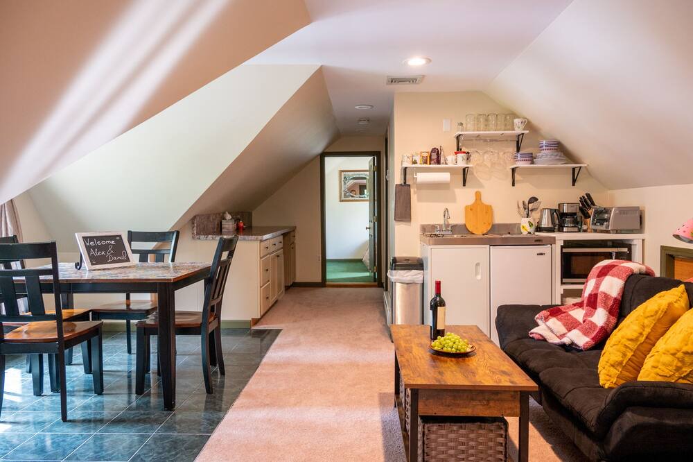 Photo of Livingroom in Thompson Ridge