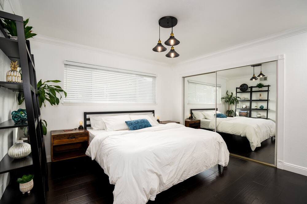Photo of Bedroom in Fountain Valley