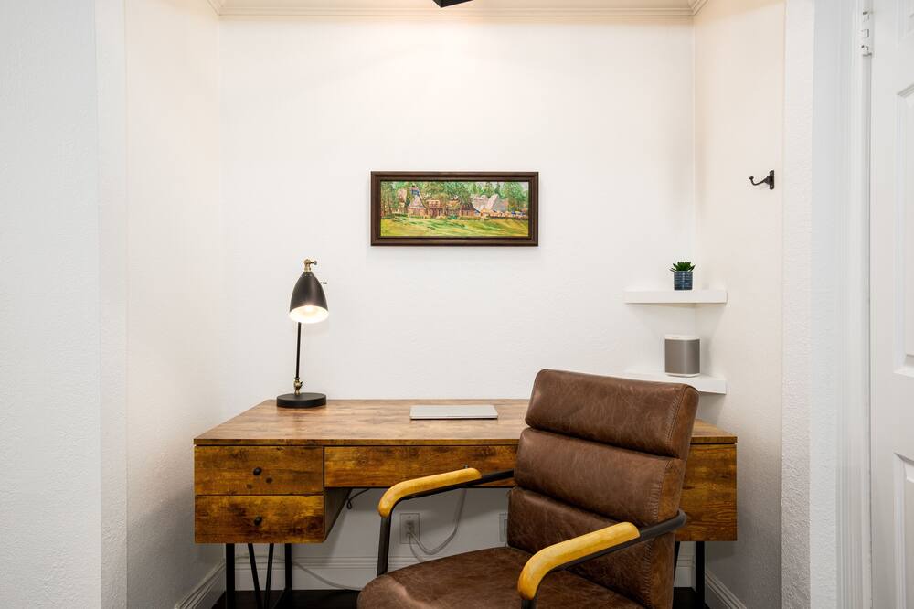 Photo of Bedroom in Fountain Valley