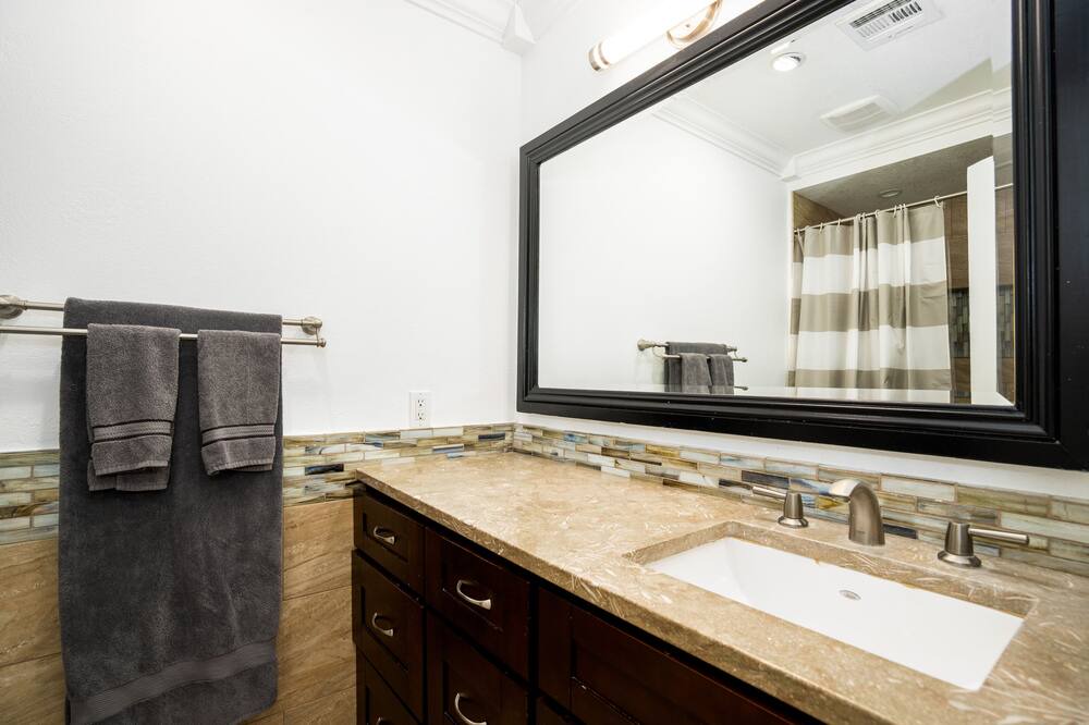 Photo of Bathroom in Fountain Valley