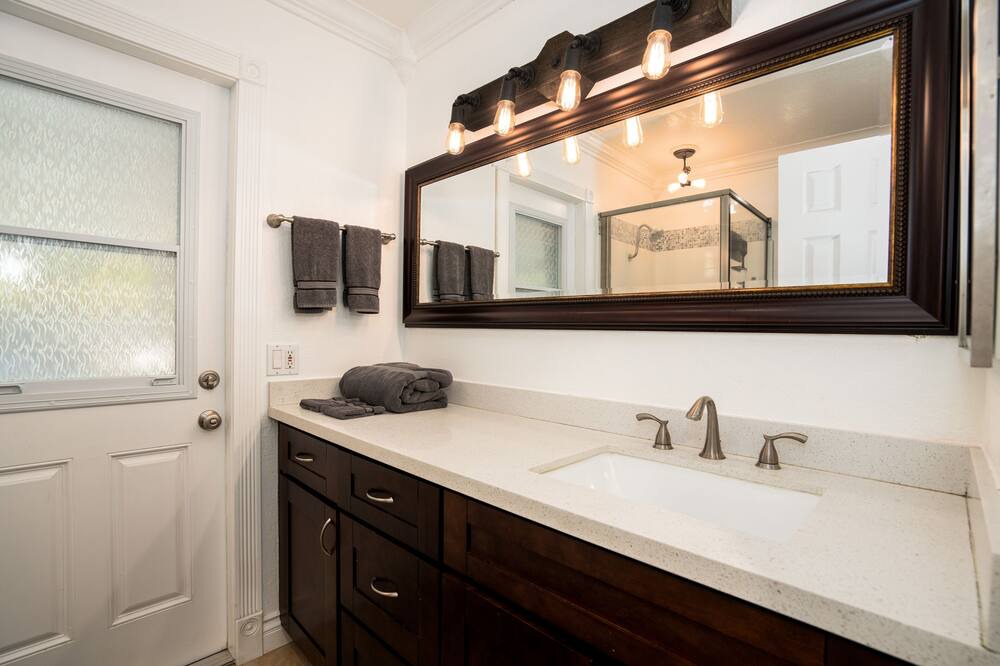 Photo of Bathroom in Fountain Valley
