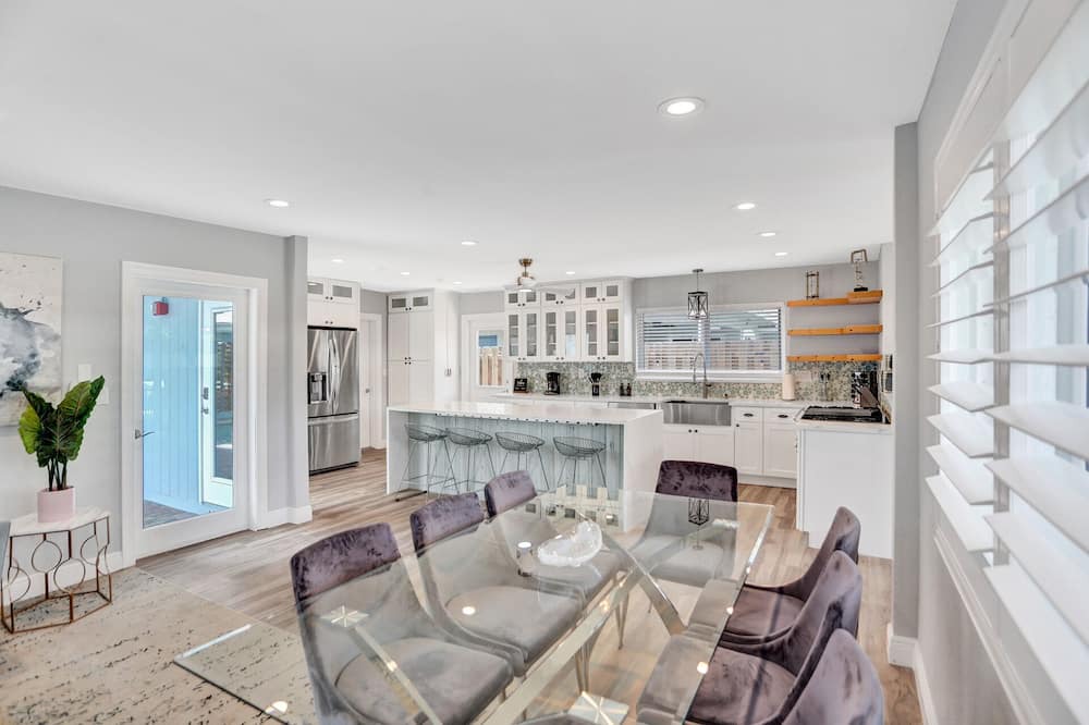 Photo of Kitchen in Cypress Lakes