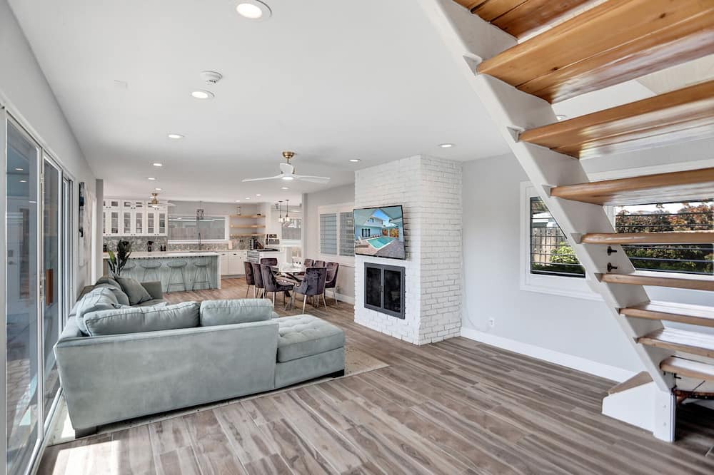 Photo of Livingroom in Cypress Lakes