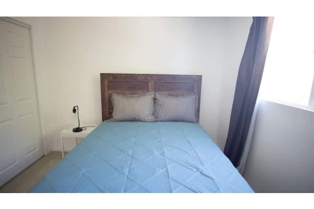 Photo of Bedroom in Monterey Park