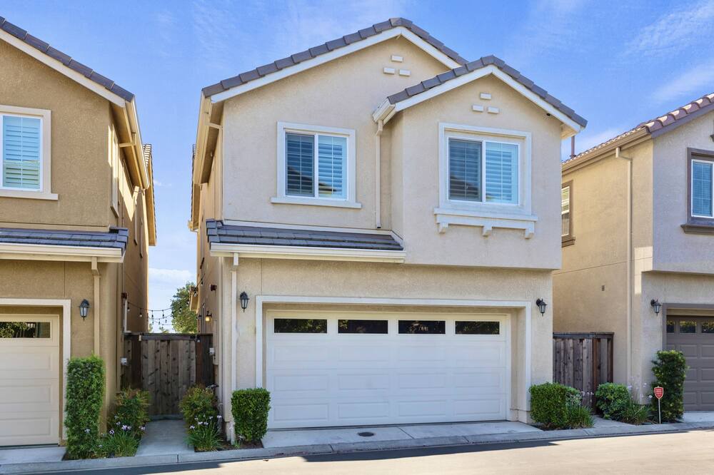 Photo of Outdoor in Nut Tree