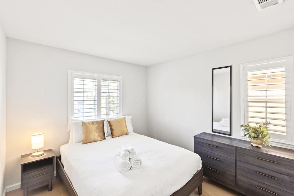 Photo of Bedroom in Nut Tree