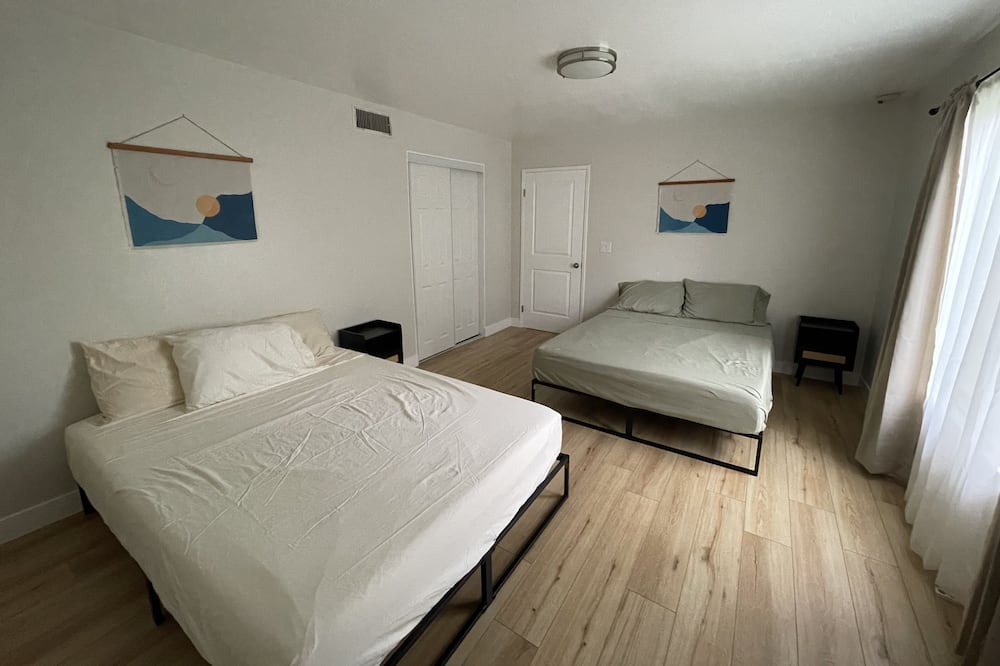 Photo of Bedroom in Downey