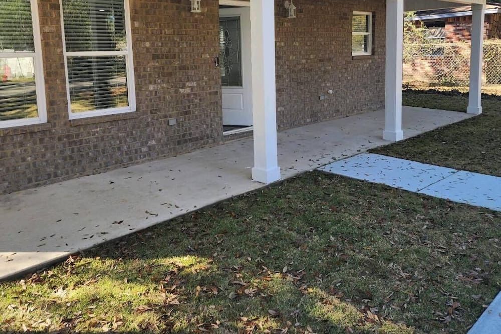 Photo of Outdoor in Saraland