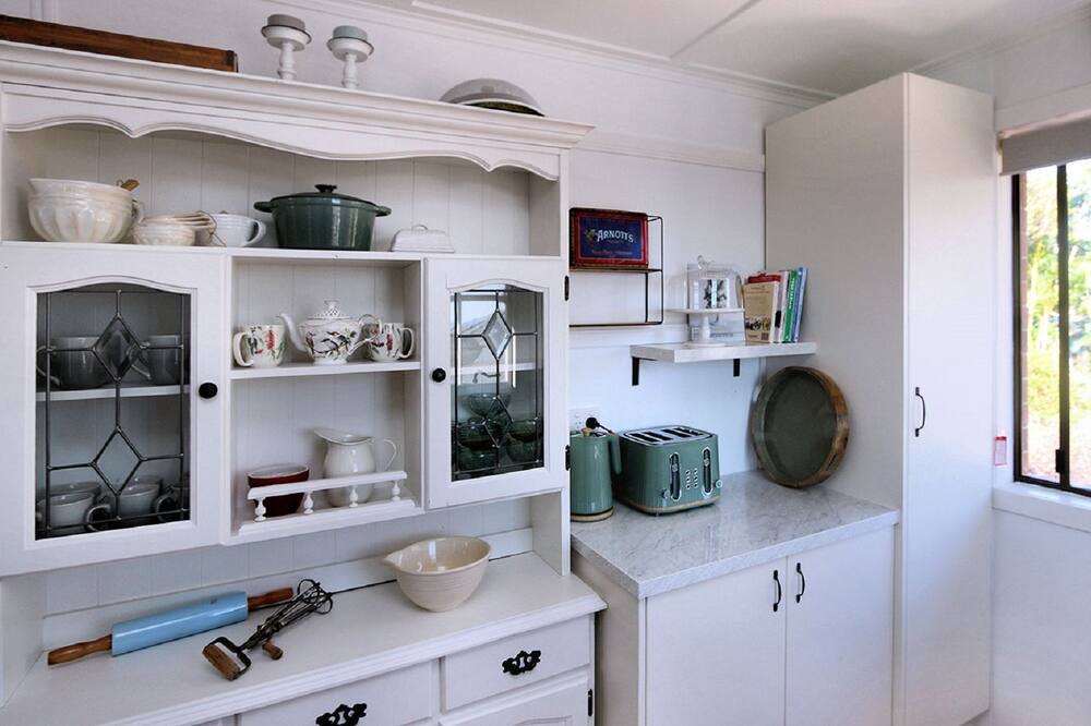 Photo of Kitchen in Elliott Heads
