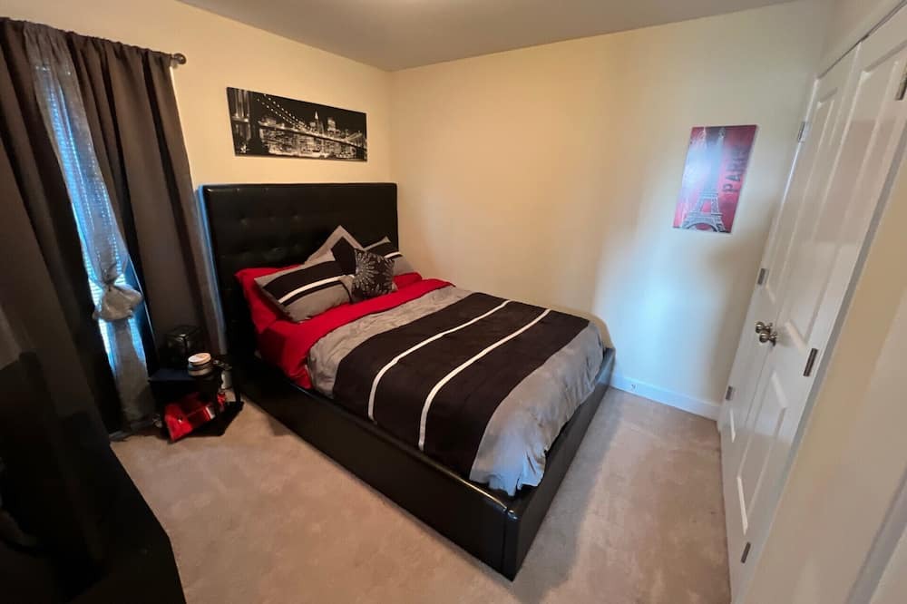 Photo of Bedroom in Cape Fear