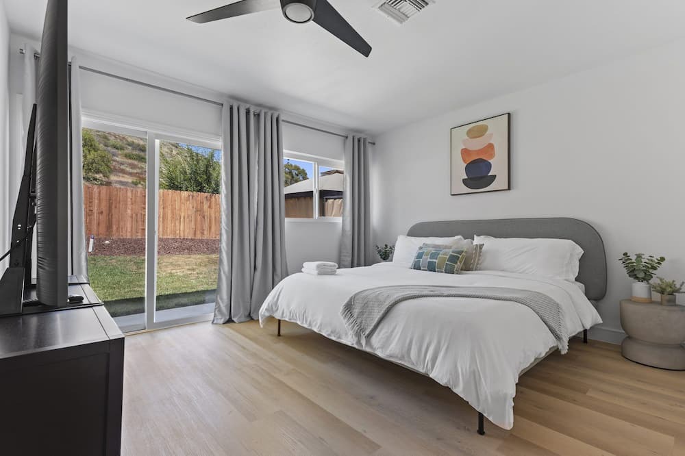 Photo of Bedroom in North Tustin