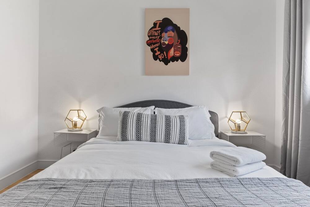 Photo of Bedroom in North Tustin