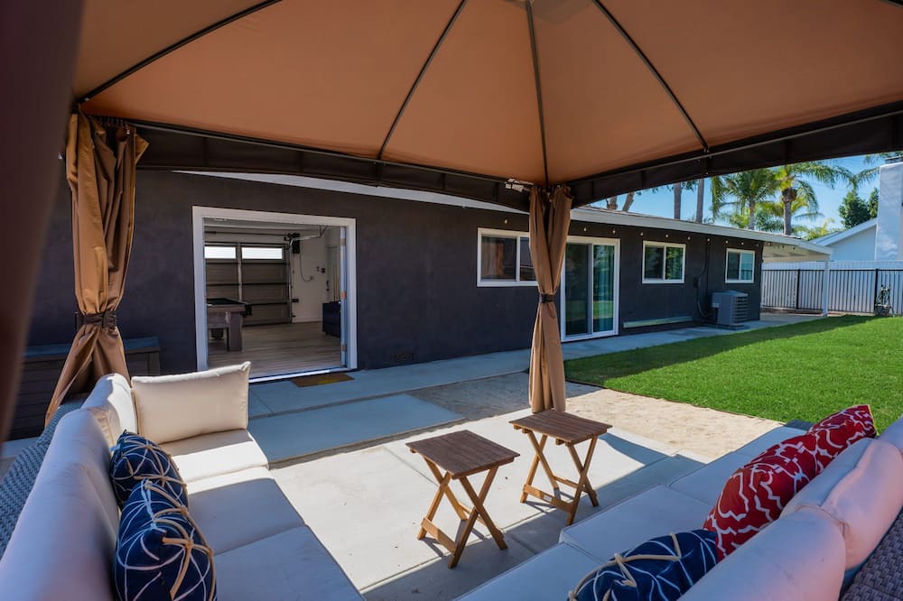 Photo of Patio Balcony in North Tustin