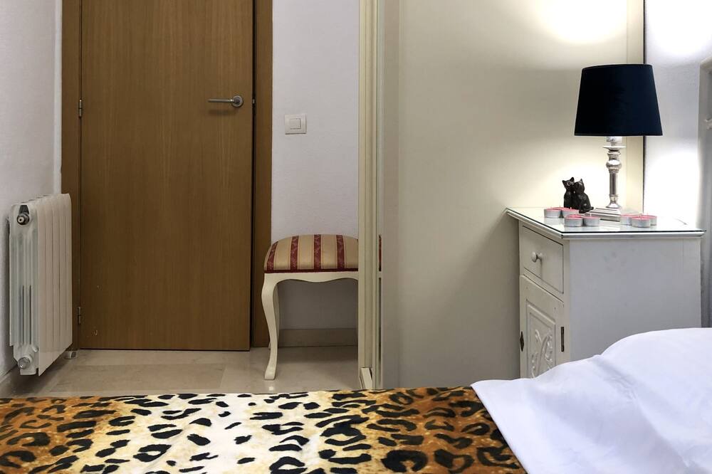 Photo of Bedroom in Benicalap