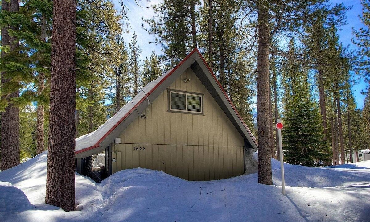 Photo of Outdoor in Country Club Estates