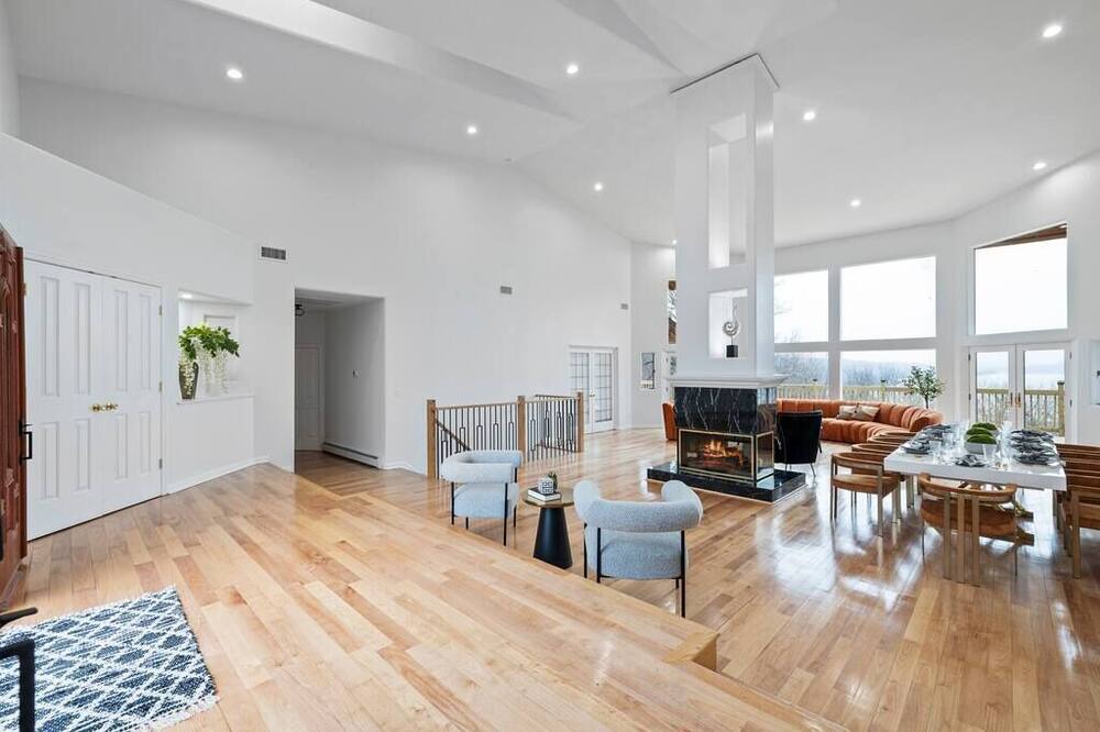 Photo of Livingroom in Greenwood Lake