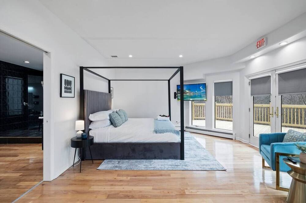 Photo of Bedroom in Greenwood Lake
