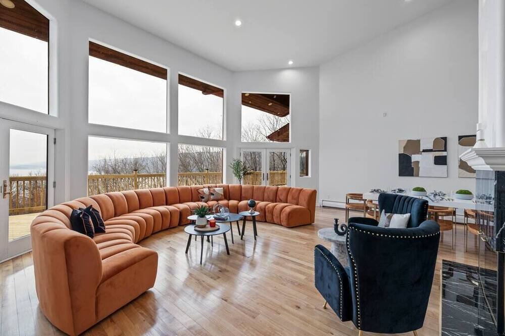 Photo of Livingroom in Greenwood Lake