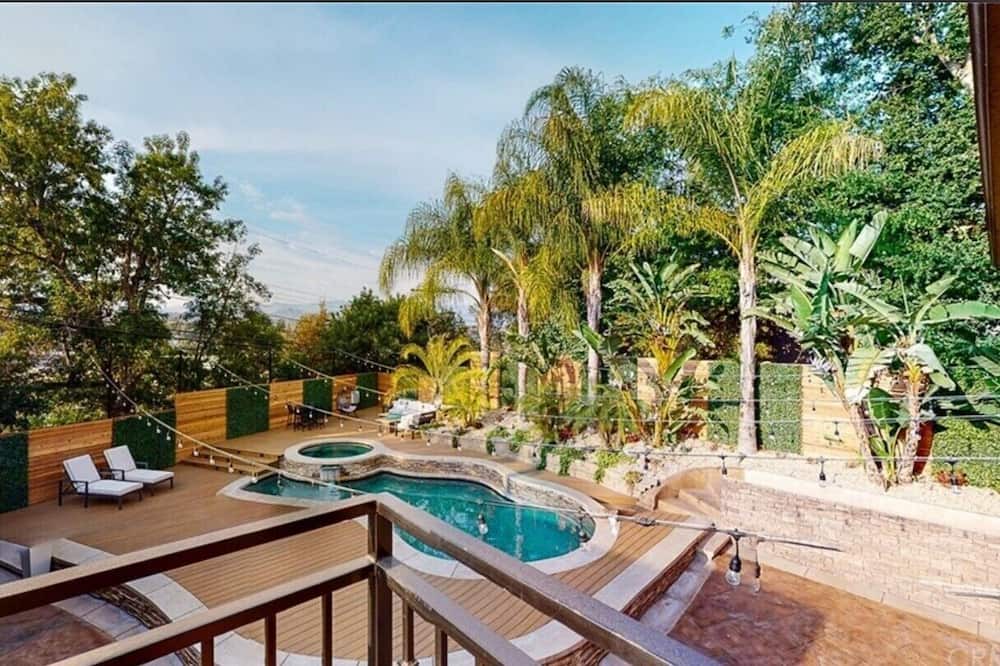 Photo of Outdoor in Eagle Rock